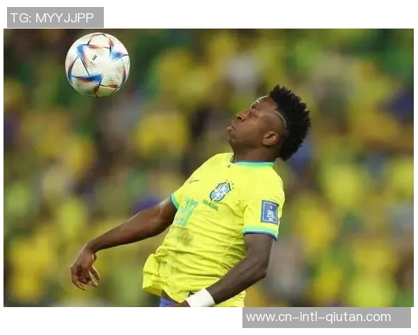 帕奎塔愚笨染红！谩骂裁判连吃2黄，阿利森拉不走，媒体团体怒批